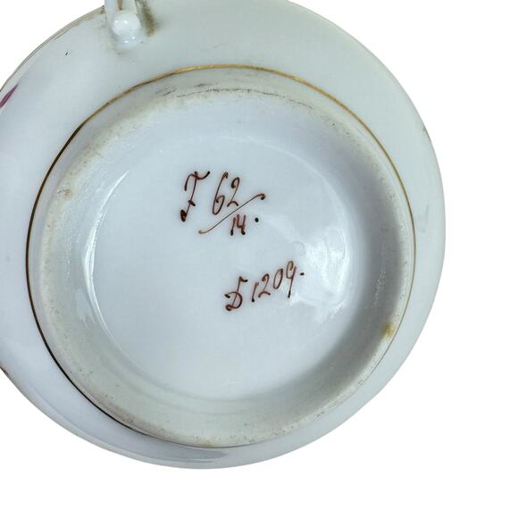 Vintage Hand Painted Floral Purple Mustache Saver Handled Tea Cup Gold Trim - Picture 5 of 5